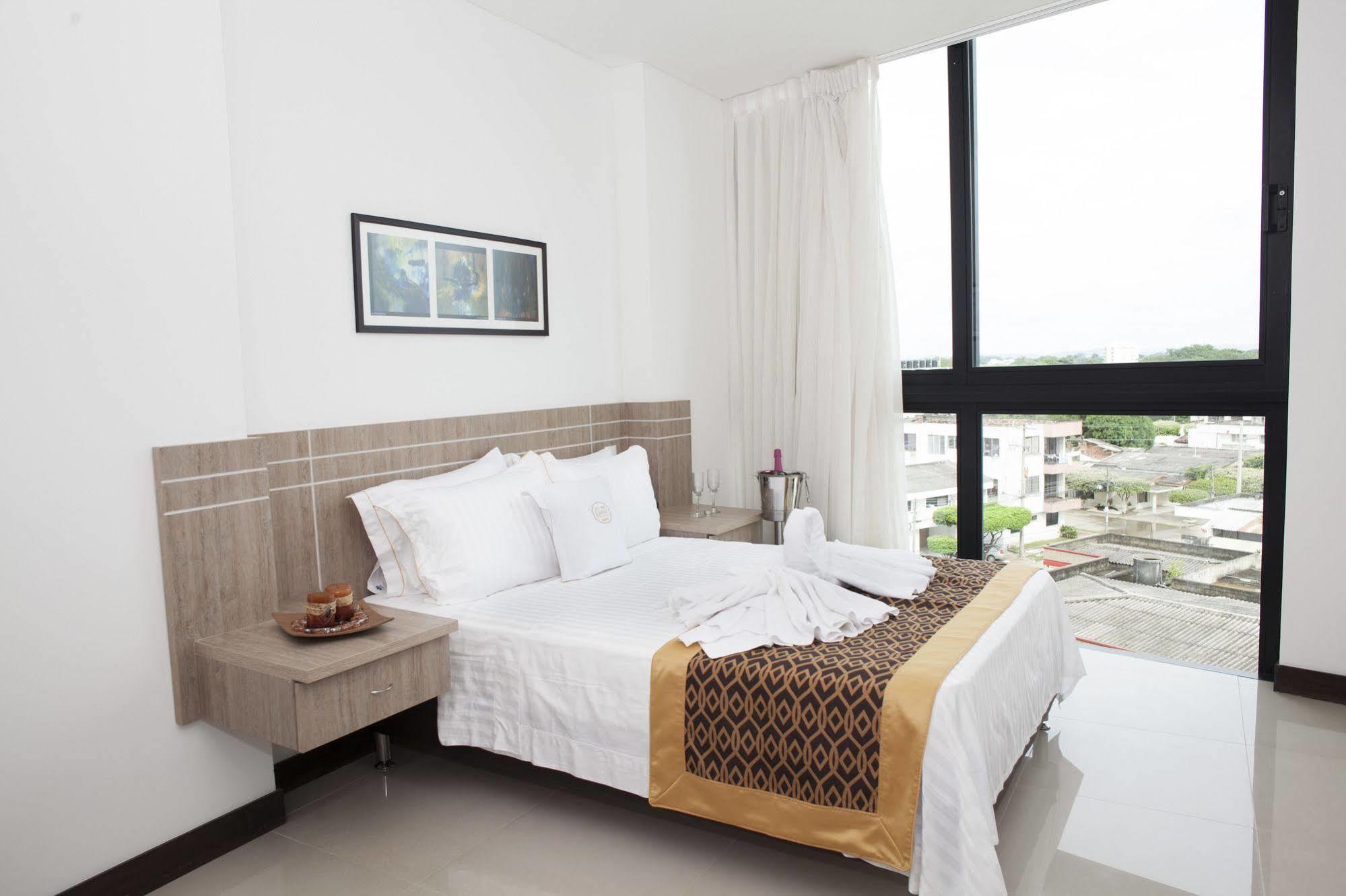 Hotel Cinco Montería Eksteriør bilde